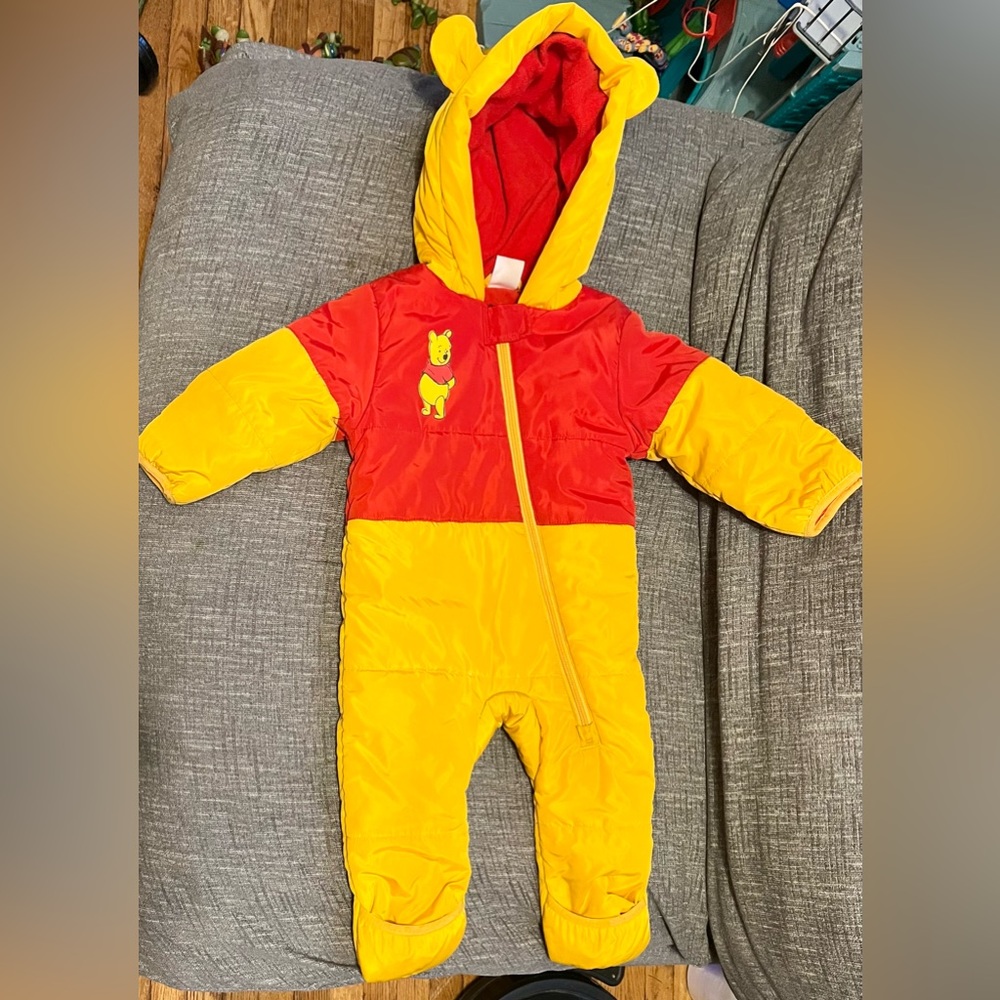 Disney Winnie the Pooh snowsuit. Size 12-18 months.